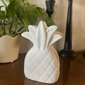 Ceramic Pineapple napkin holder